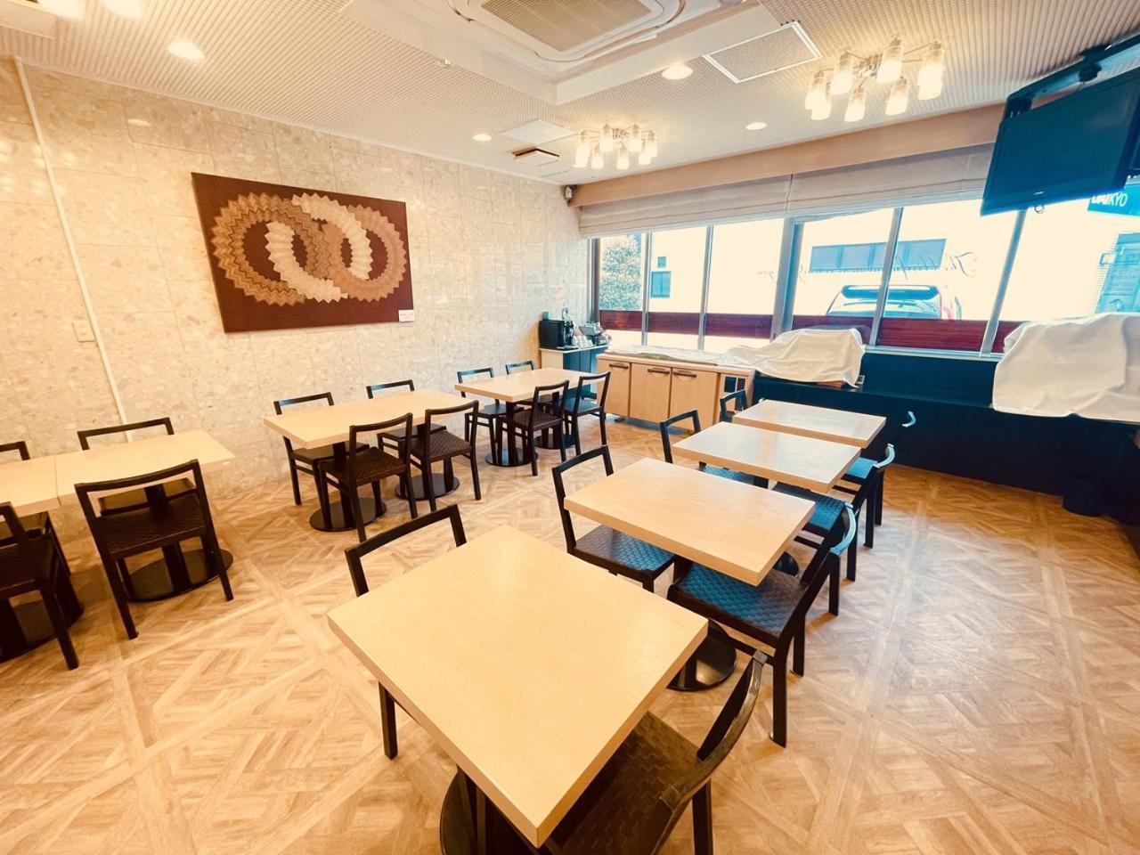 Apa Hotel Tokushima Ekimae Bagian luar foto